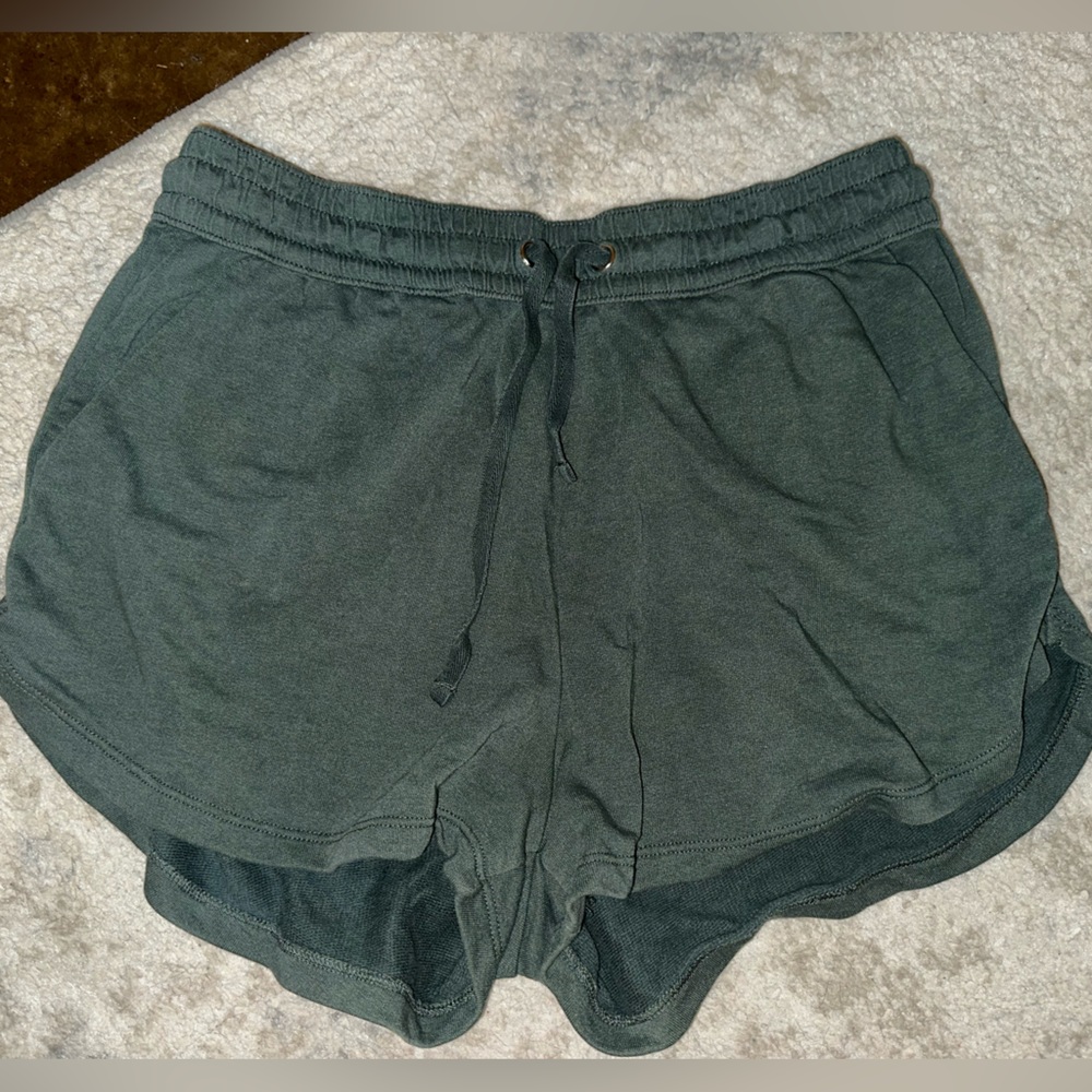 H&M Women’s Jogger Type Shorts w/ Drawstring, Army Green, Size Large